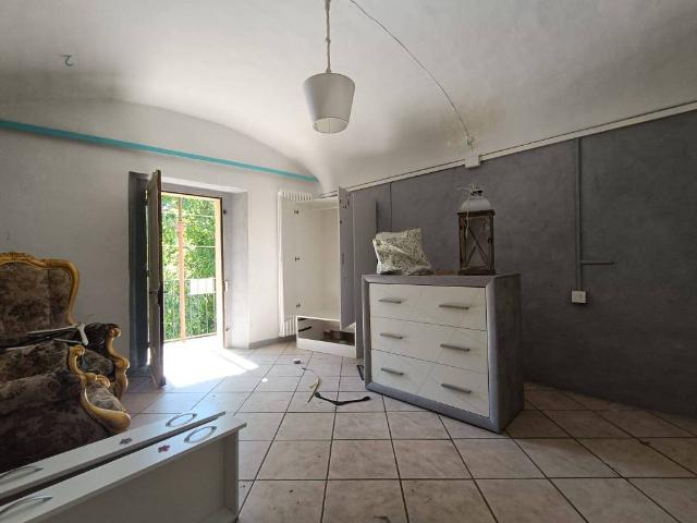 Rustico in vendita a Roracco, Villanova Mondovì