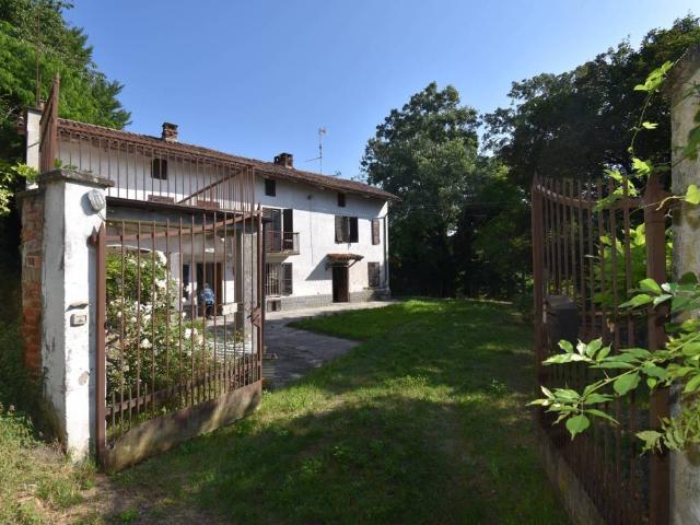Rustico in vendita a Piemonte, Asti