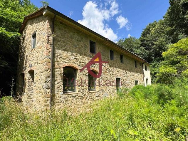 Rustico in vendita a Unione dei Comuni Circondario dell'Empolese Valdelsa, Vinci
