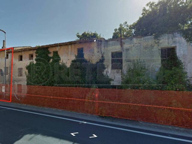 Rustico in vendita a Visco, Friuli-Venezia Giulia