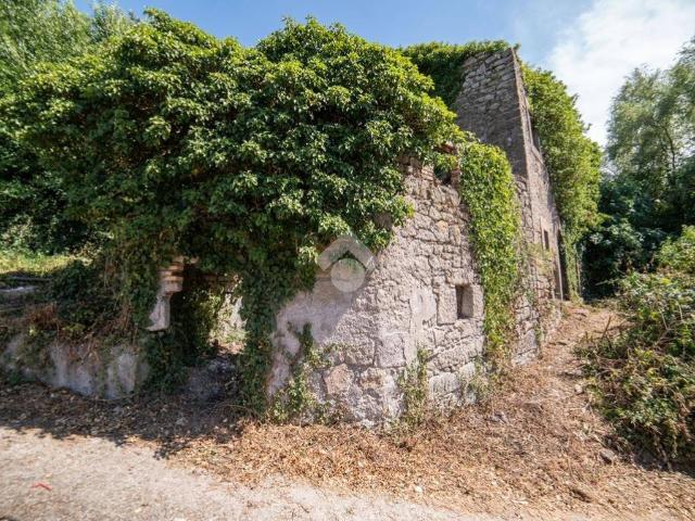 Rustico in vendita a Viterbo, Lazio