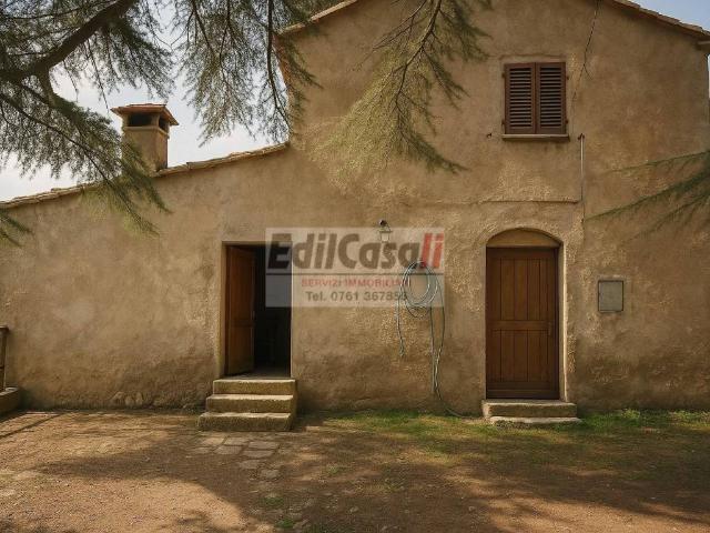 Rustico in vendita a Montefiascone, Lazio