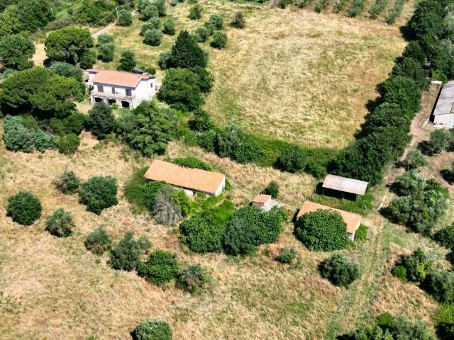 Rustico in vendita a Viterbo, Lazio