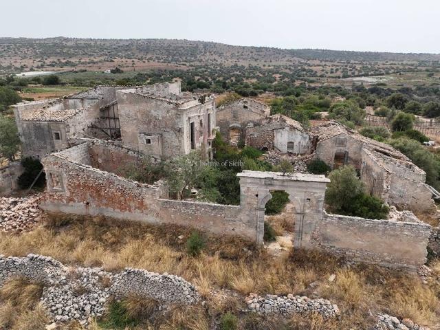 Rustico in vendita a Comiso, Sicilia