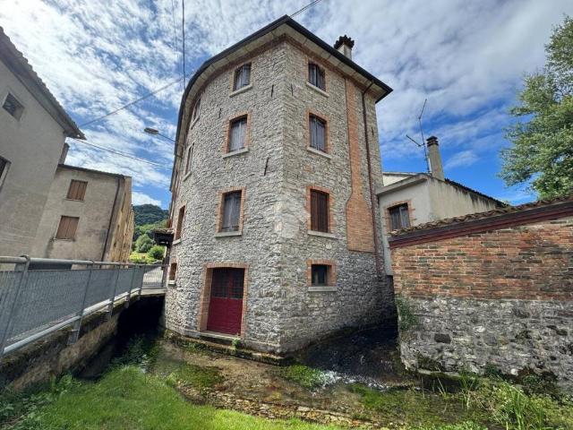 Rustico in vendita a Longhere, Vittorio Veneto