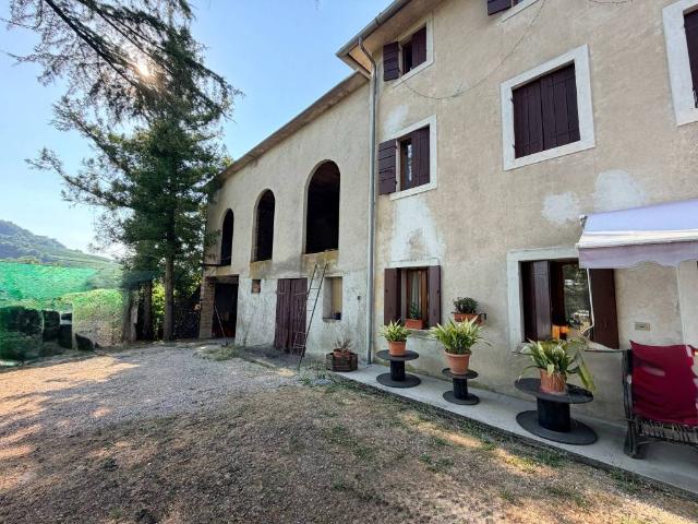 Rustico in vendita a Olarigo, Vittorio Veneto