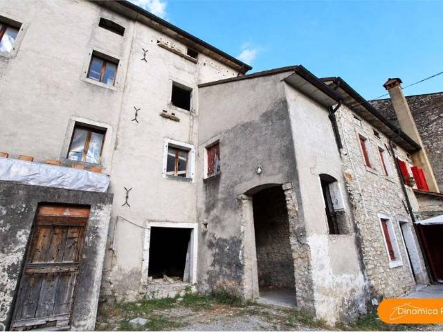 Rustico in vendita a Porta Cadore, Vittorio Veneto