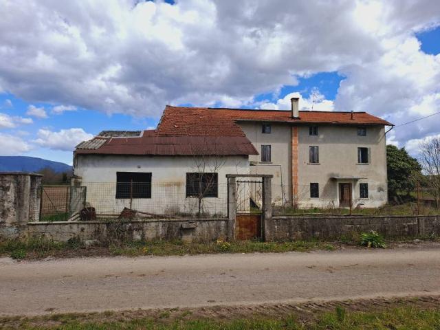 Rustico in vendita a Vivaro, Friuli-Venezia Giulia