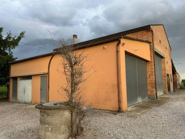 Rustico in vendita a Voghiera, Reggio Emilia