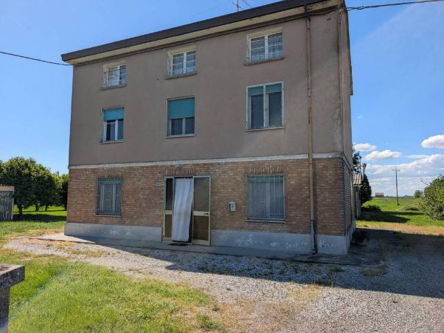 Rustico in vendita a Voghiera, Reggio Emilia