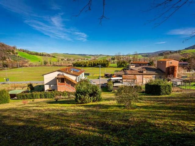 Rustico in vendita a Volterra, Toscana