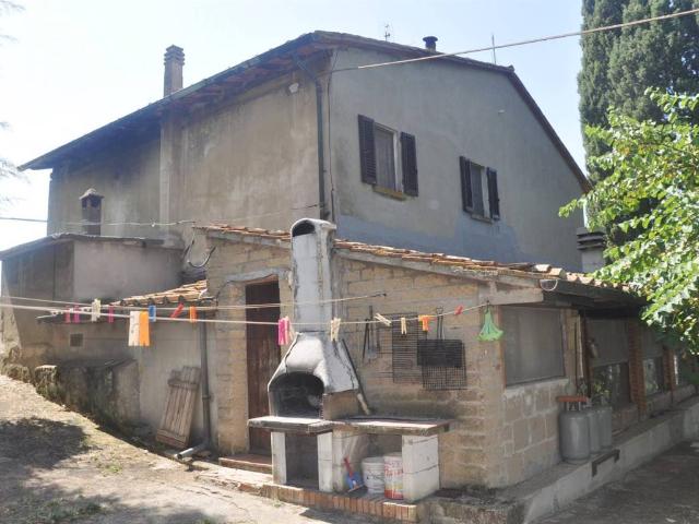 Rustico in vendita a Volterra, Toscana