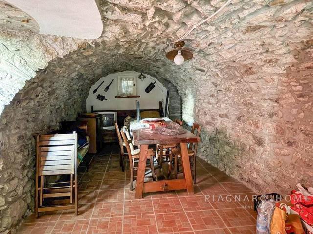 Rustico in vendita a Coloretta, Zeri