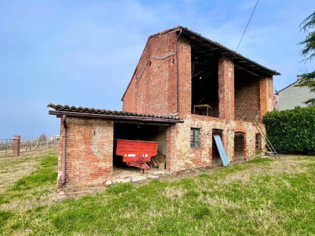Rustico in vendita a Ziano Piacentino, Reggio Emilia