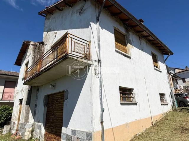 Rustico in vendita a Ziano Piacentino, Reggio Emilia