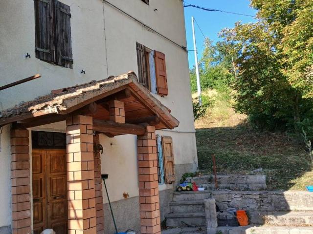 Rustico in vendita a Unione di comuni Terre di Castelli, Zocca
