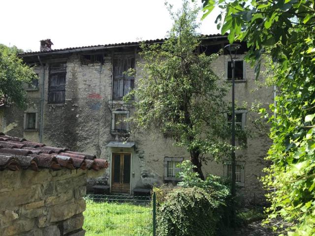 Rustico in vendita a Comunità Montana della Valle Brembana, Zogno