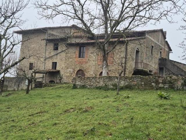 Terreno in vendita a Vicchio, Firenze