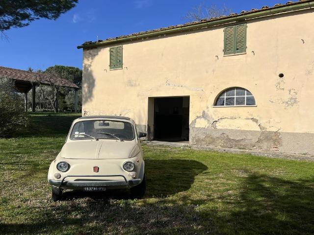 Casa in vendita a Larderello, Toscana