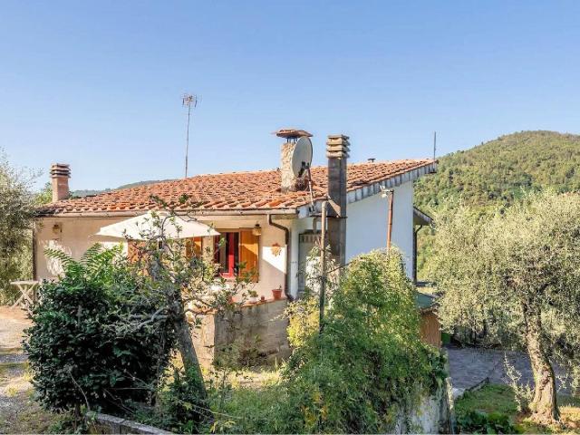 Casa in vendita a Uzzano E Castello, Toscana