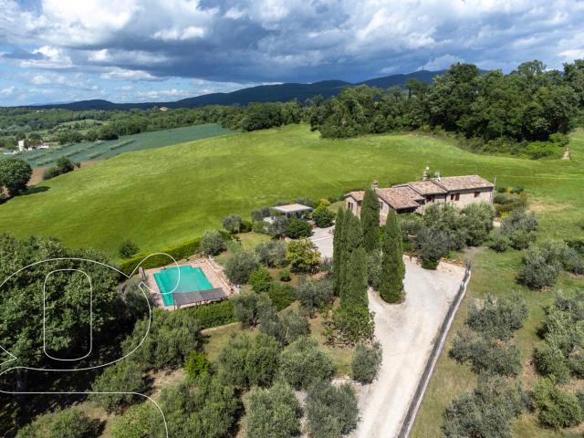 Rustico in vendita a Izzalini, Umbria