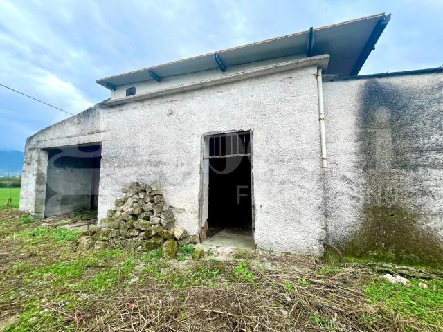 Rustico in vendita a Alife, Caserta