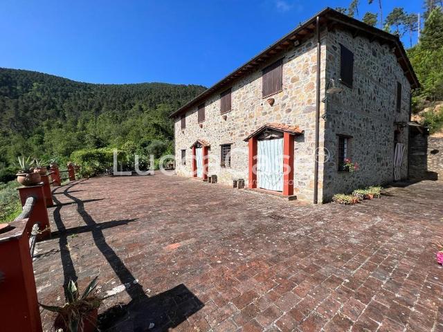 Rustico in vendita a Capannori, Toscana
