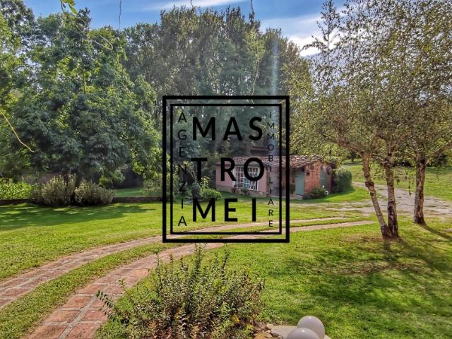 Rustico in vendita a Camigliano Santa Gemma, Capannori