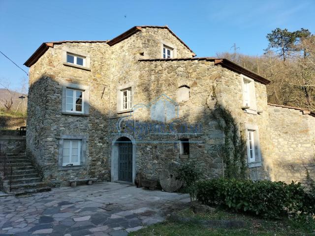 Rustico in vendita a Cerreta, Castelnuovo Magra