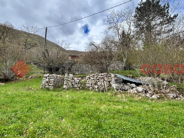 Rustico in vendita a Collepardo, Lazio