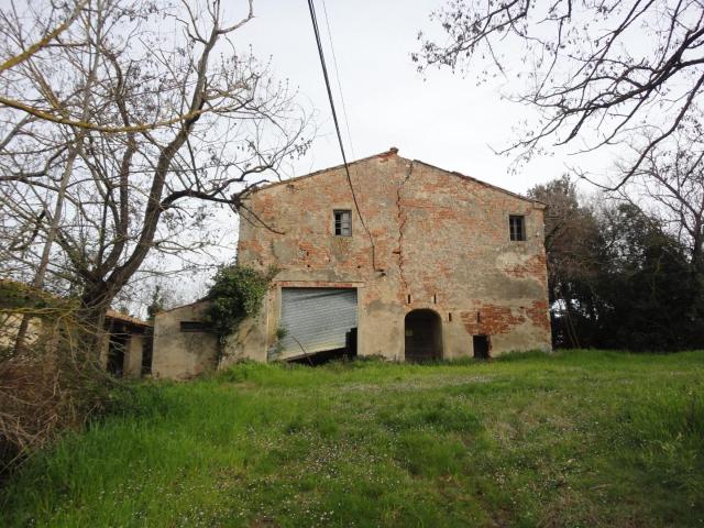 Rustico in vendita a Collesalvetti, Toscana