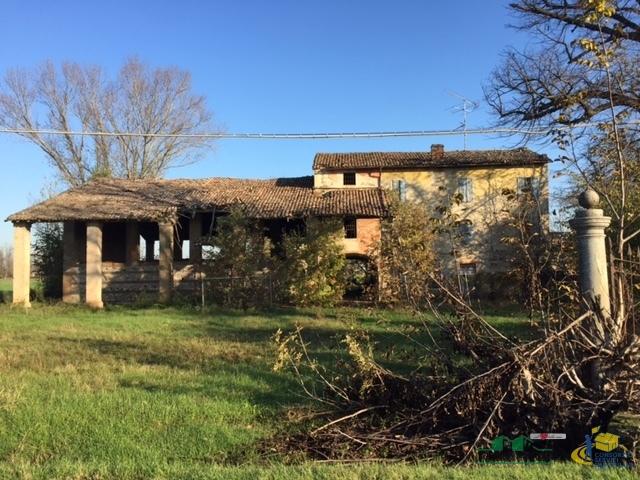 Rustico in vendita a Fontevivo, Reggio Emilia