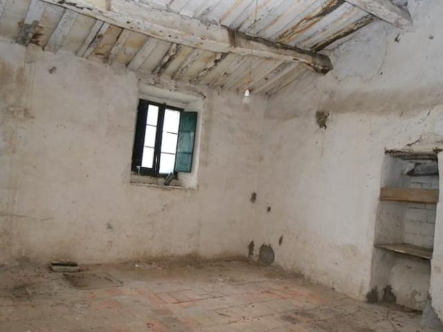 Rustico in vendita a Fossombrone, Pesaro e Urbino