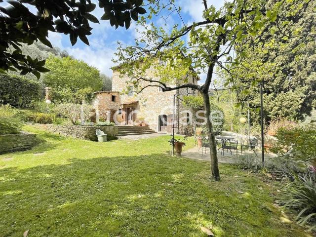 Villa Indipendente in vendita a Pozzuolo, Bagni Di Lucca Ponte