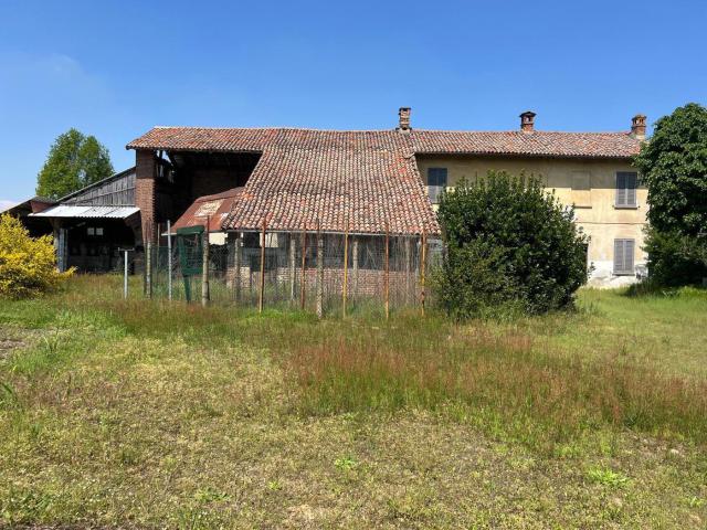 Rustico in vendita a Mortara, Lombardia