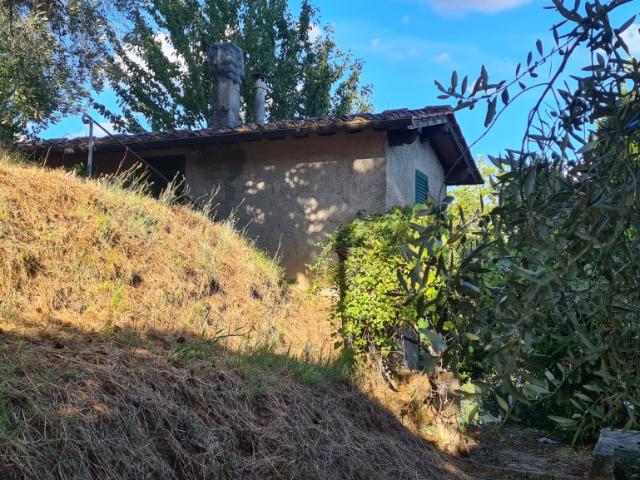 Rustico in vendita a Ricciano, Uzzano E Castello