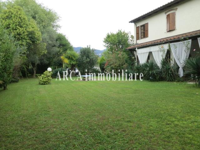 Rustico in vendita a Tonfano, Toscana