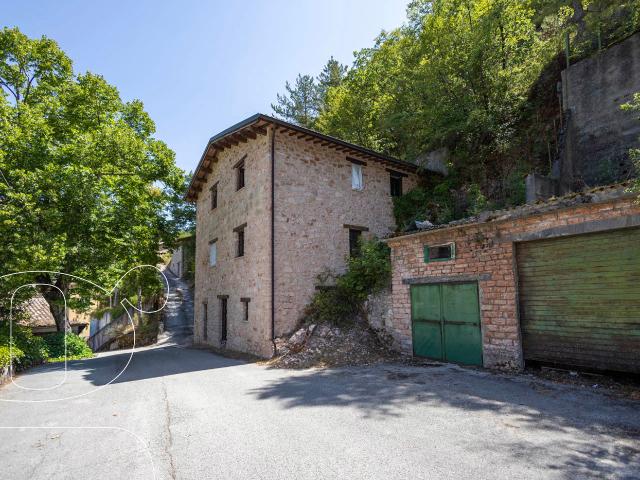 Rustico in vendita a Cerreto Di Spoleto, Umbria