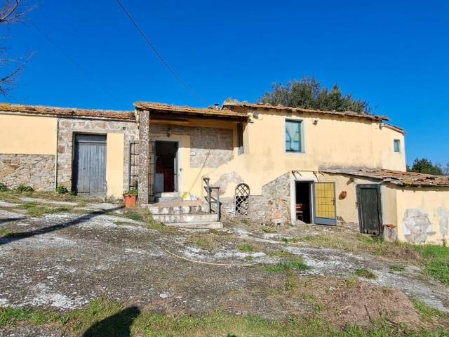 Rustico in vendita a Rosignano Marittimo, Toscana