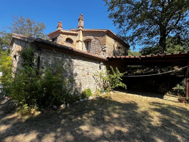 Rustico in vendita a Unione di Comuni Montani Colline del Fiora, Sorano