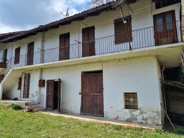 Rustico in vendita a Verzuolo, Piemonte