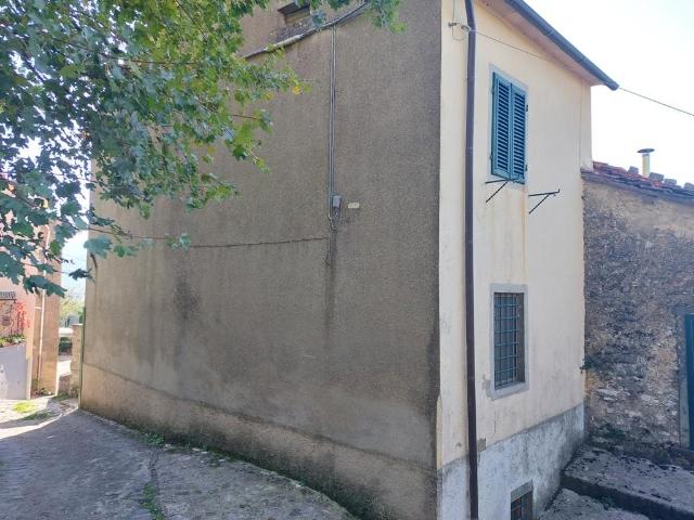 Villa Indipendente in vendita a Unione dei comuni Media Valle del Serchio, Toscana