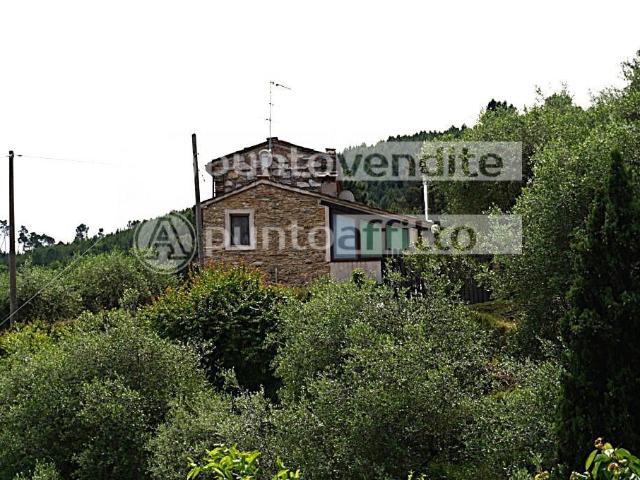 Villa Indipendente in vendita a Collina, Capannori