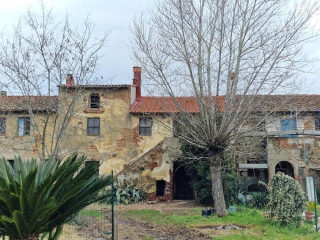 Rustico in vendita a Zona Commerciale Valtriano, Fauglia