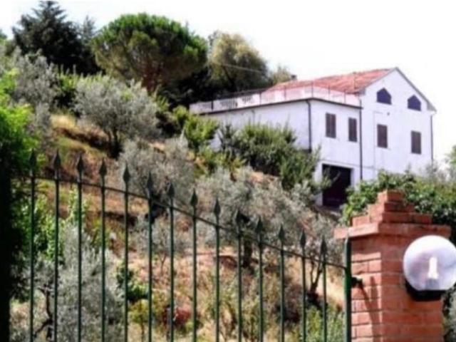 Rustico in vendita a Massa Marittima, Toscana