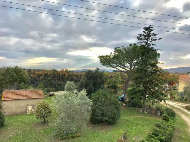 Rustico in vendita a Unione di Comuni Montani Colline del Fiora, Sorano