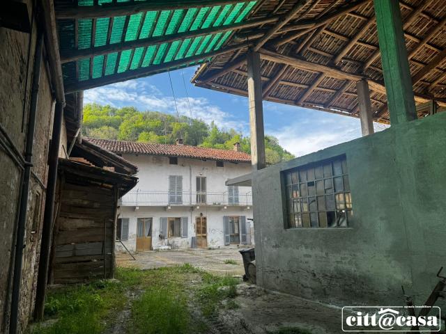Rustico in vendita a Piemonte, Torino