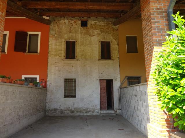Rustico in vendita a Borgo San Giacomo, Lombardia