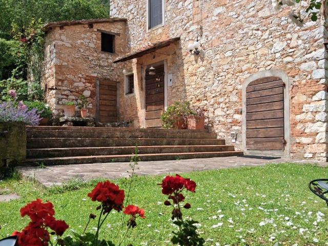 Rustico in vendita a Pozzuolo, Bagni Di Lucca Ponte