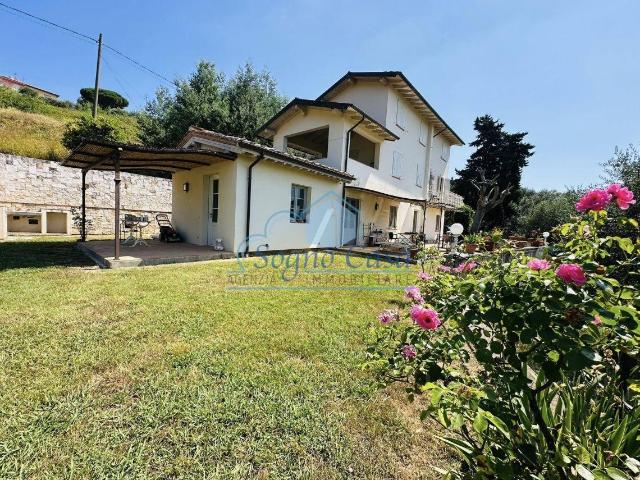 Rustico in vendita a Massarosa, Toscana